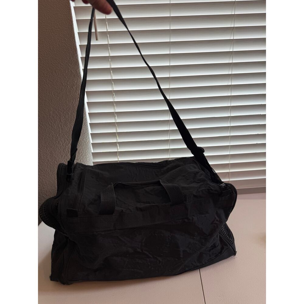 Vintage 90s TYR H20 Max Swim Fitness Duffle Bag Athlete Travel Gym Bag Black - Picture 3 of 16